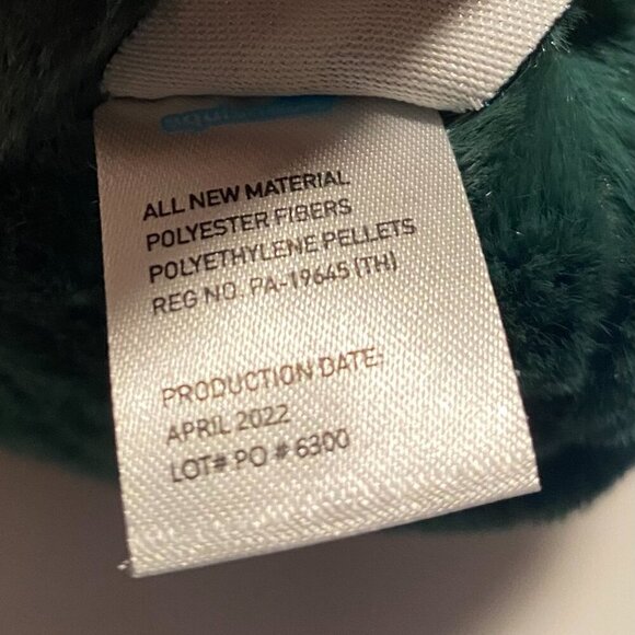 SQUISHABLE Avocado - Mini Squishable 7 inch - Picture 3 of 7